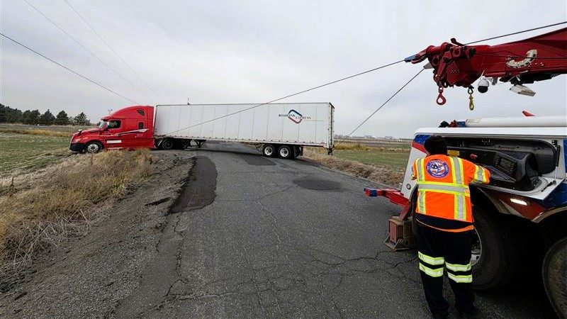Semi-truck recovery in Spokane